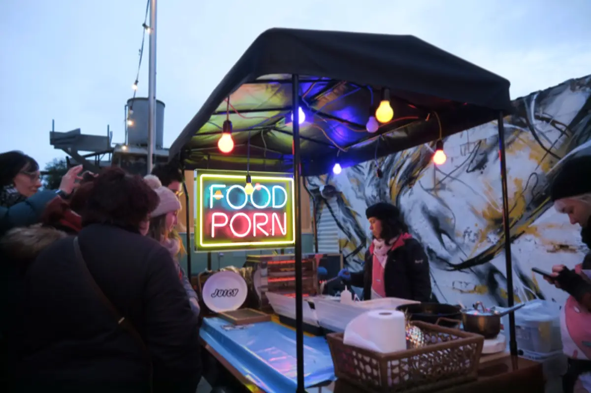 EAT STREET BREAKFAST ALL DAY